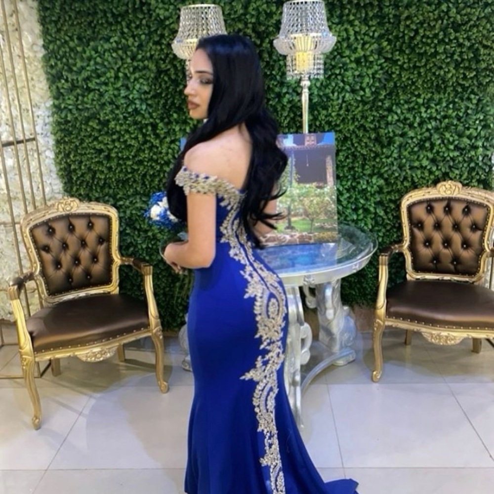 Anny Lee dark blue gold elegant gown